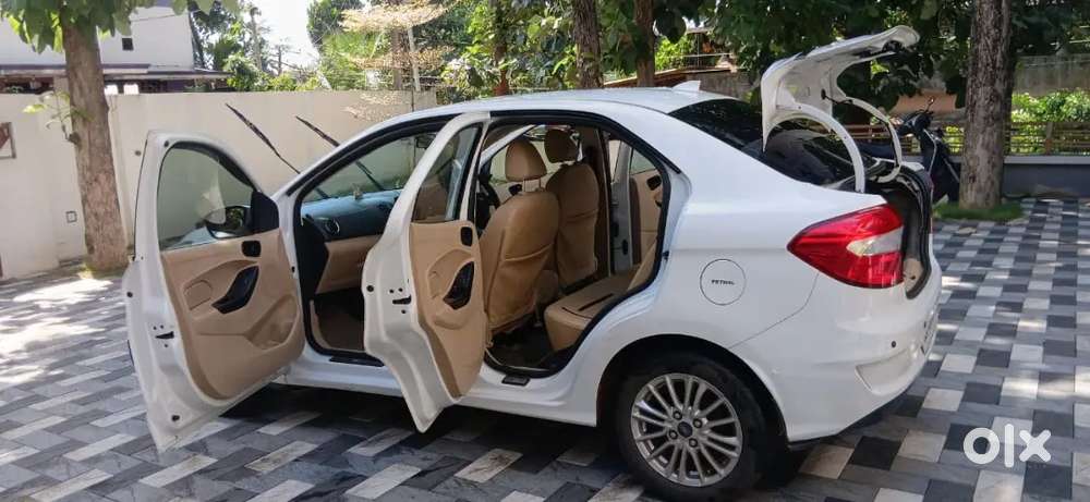 Ford Aspire Titanium Blu 2019
