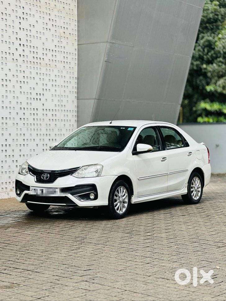 Toyota Etios Vx Limited Edition, 2016, Petrol