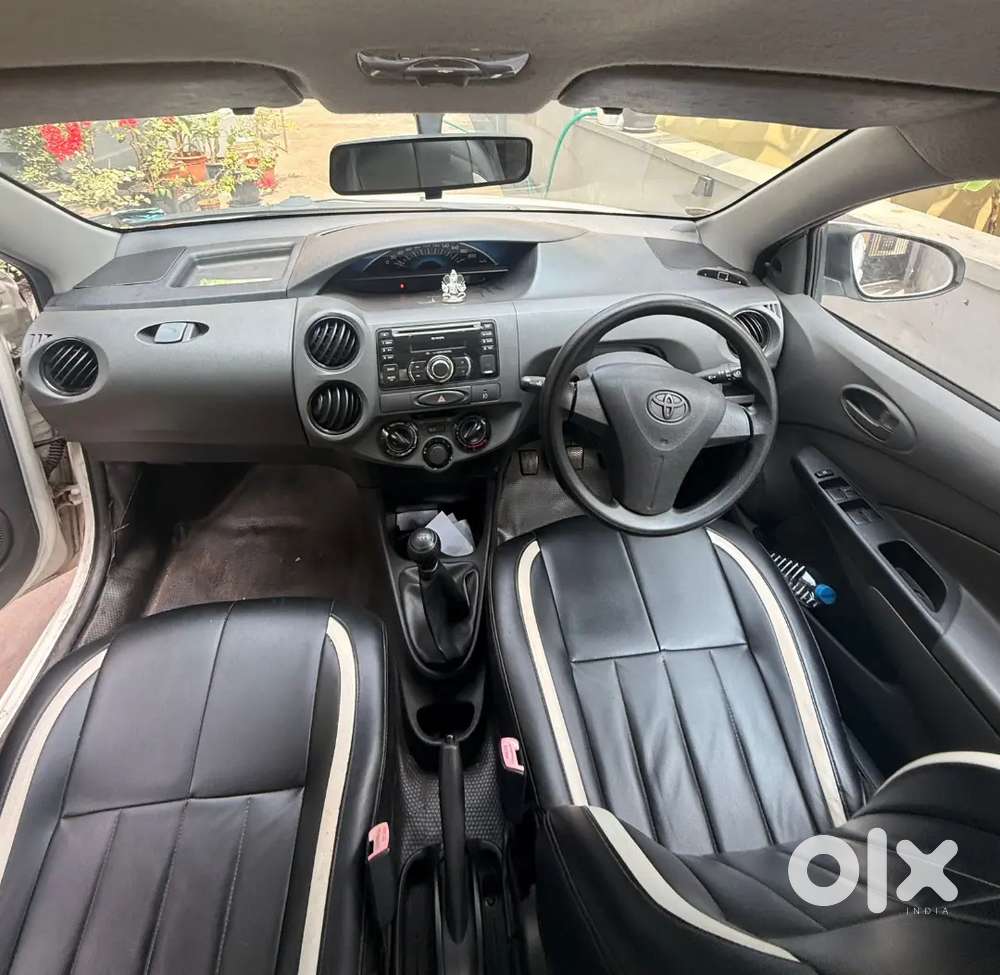 Toyota Etios Liva 2013 Petrol 74000 Km Driven