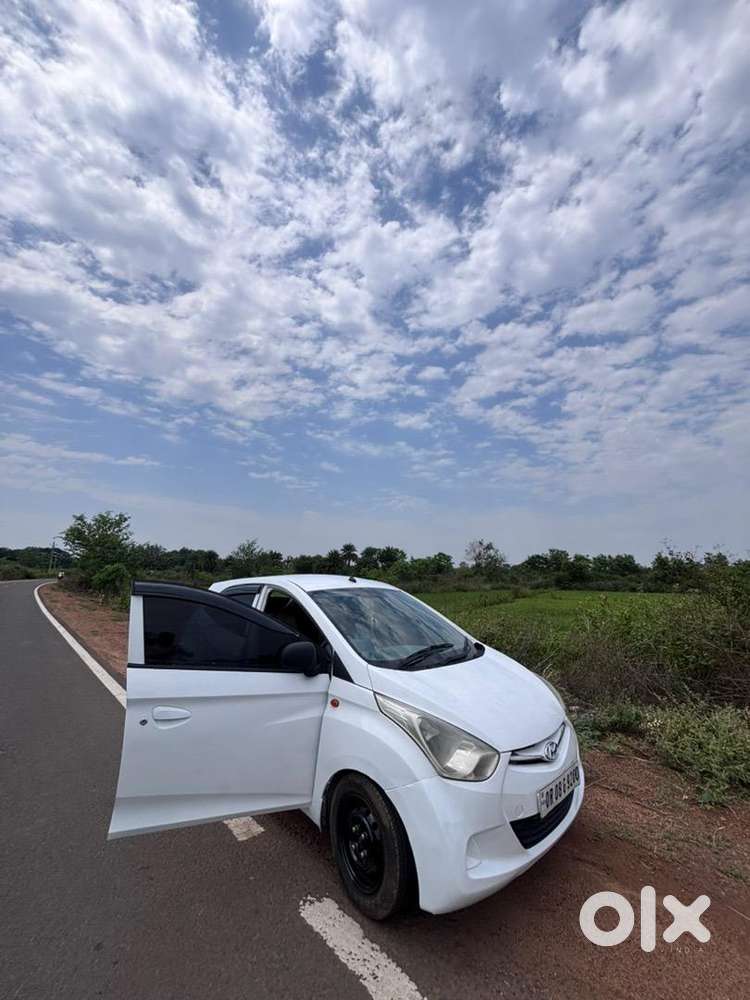 Hyundai Eon 2012 Petrol Well Maintained