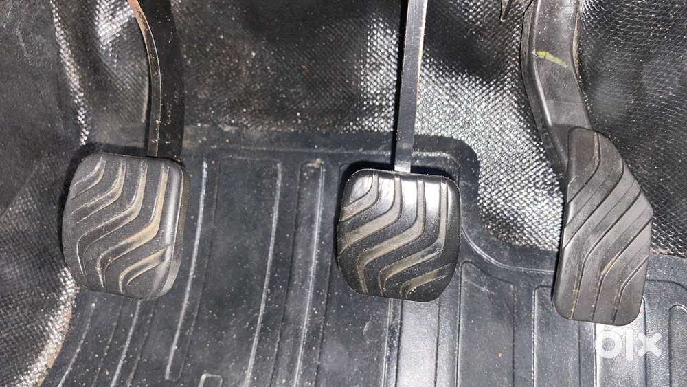 Renault Triber Rxz, 2021, Petrol