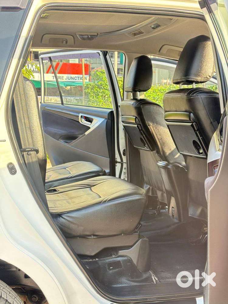 Toyota Innova Crysta 2.4 Vx Mt, 2018, Diesel
