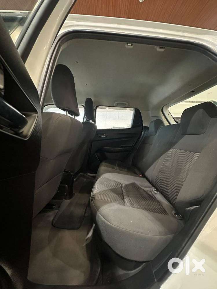 Maruti Suzuki Swift Vxi Ags, 2019, Petrol