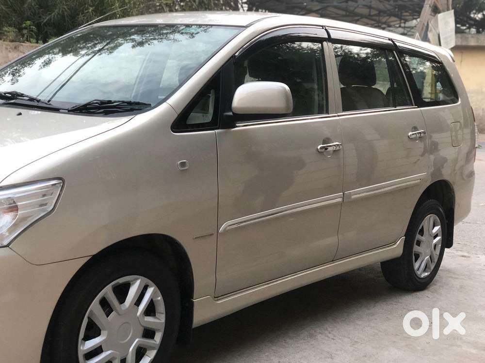 Toyota Innova 2.5 Gx 7 Seater Bs Iv, 2014, Diesel