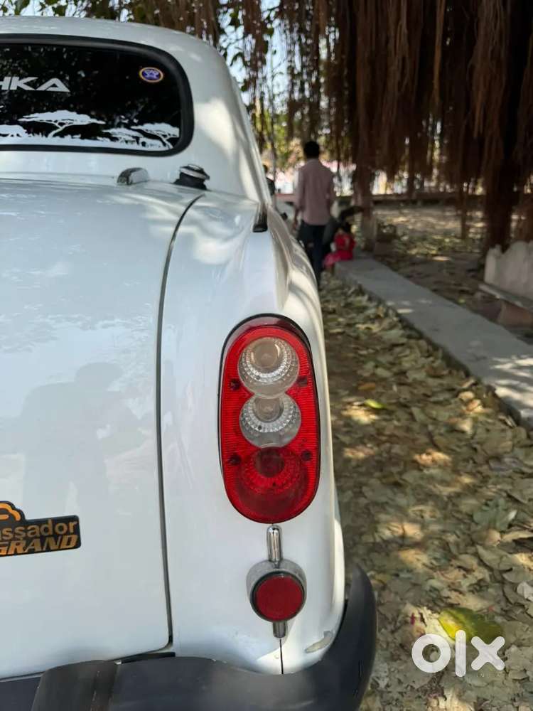 Ambassador Ac Is Good Condition