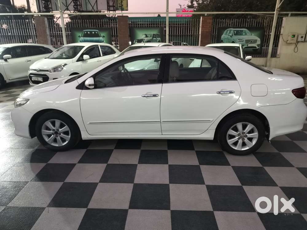 Toyota Corolla Altis 1.8 J, 2011, Diesel