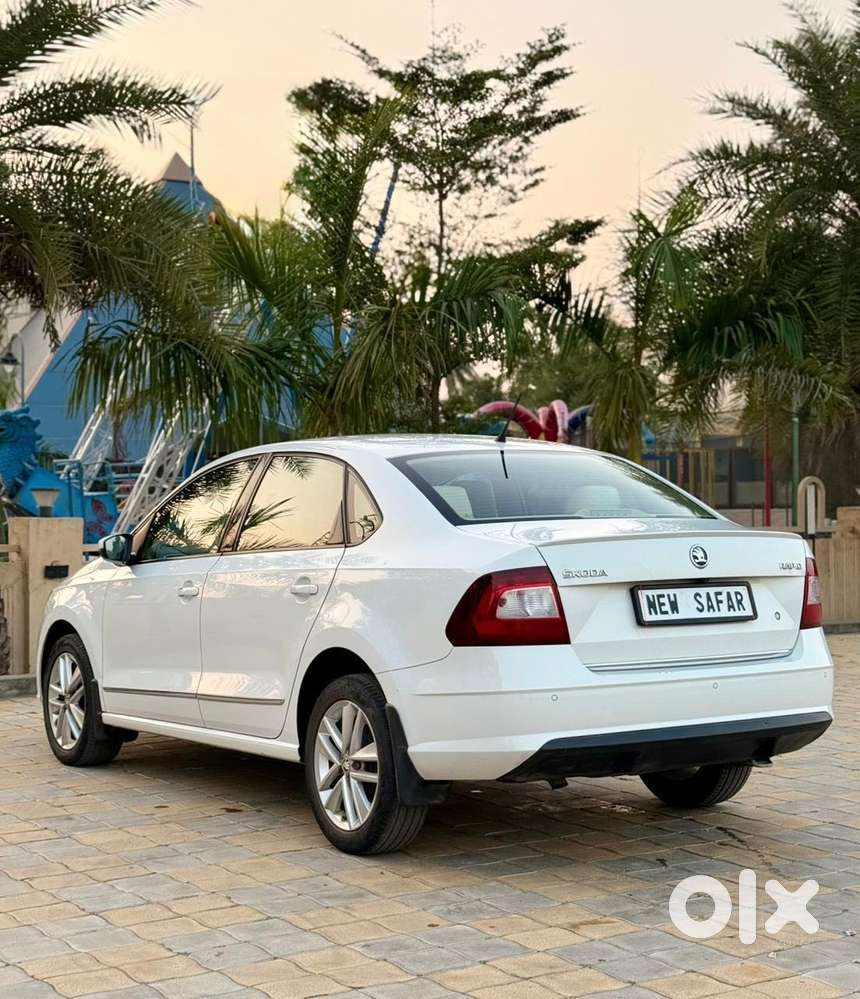 Skoda Rapid 1.0 Style At, 2021, Petrol