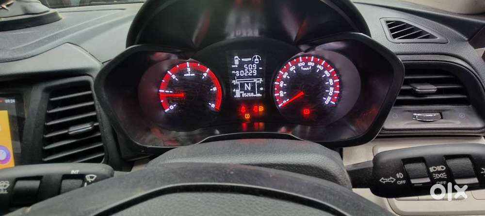 Mahindra Xuv300 W6 Diesel, 2023, Diesel