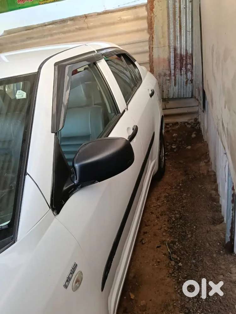 Maruti Suzuki Dzire 2013