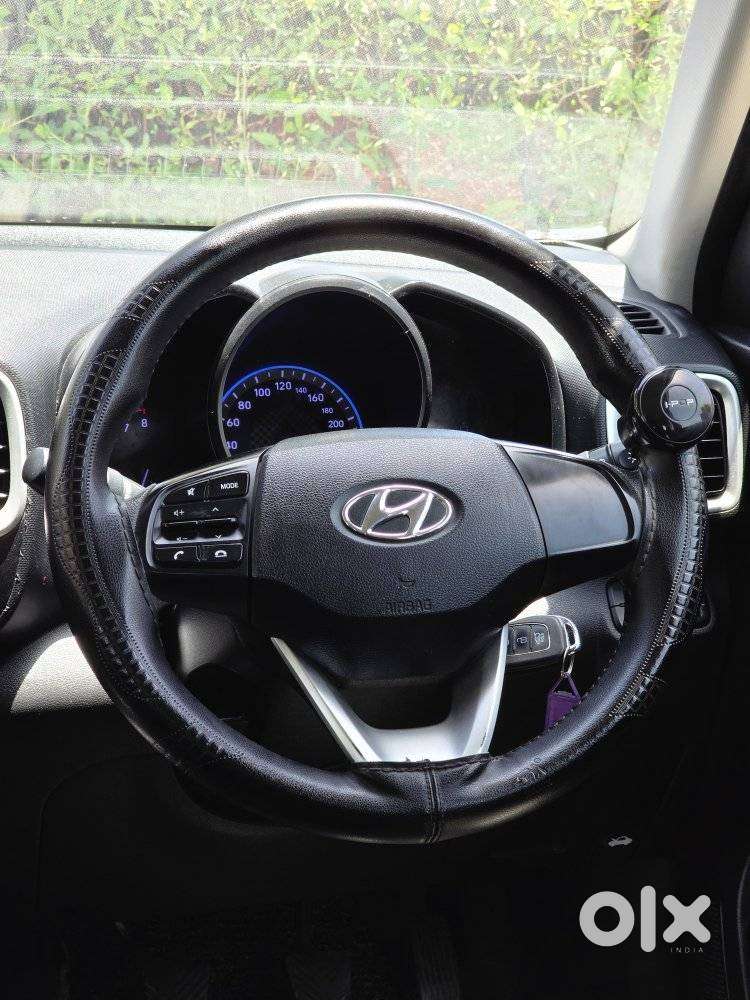 Hyundai Venue, 2021, Petrol