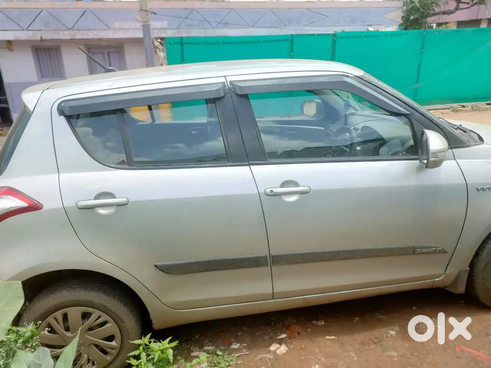 Maruti Swift Vxi 2011