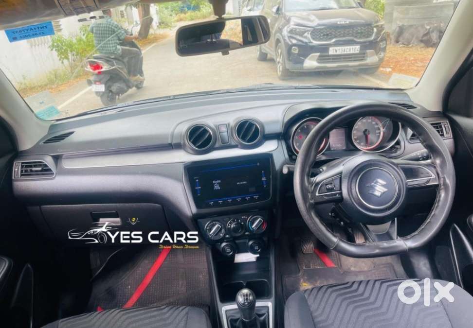 Maruti Suzuki Swift Vxi + Manual, 2022, Petrol
