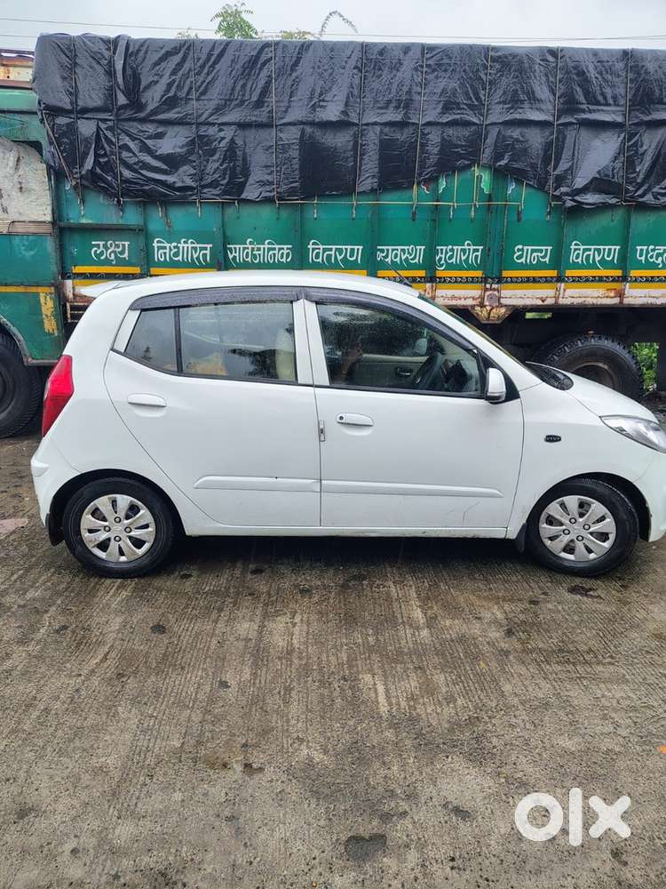 Hyundai I10 Sportz 2011