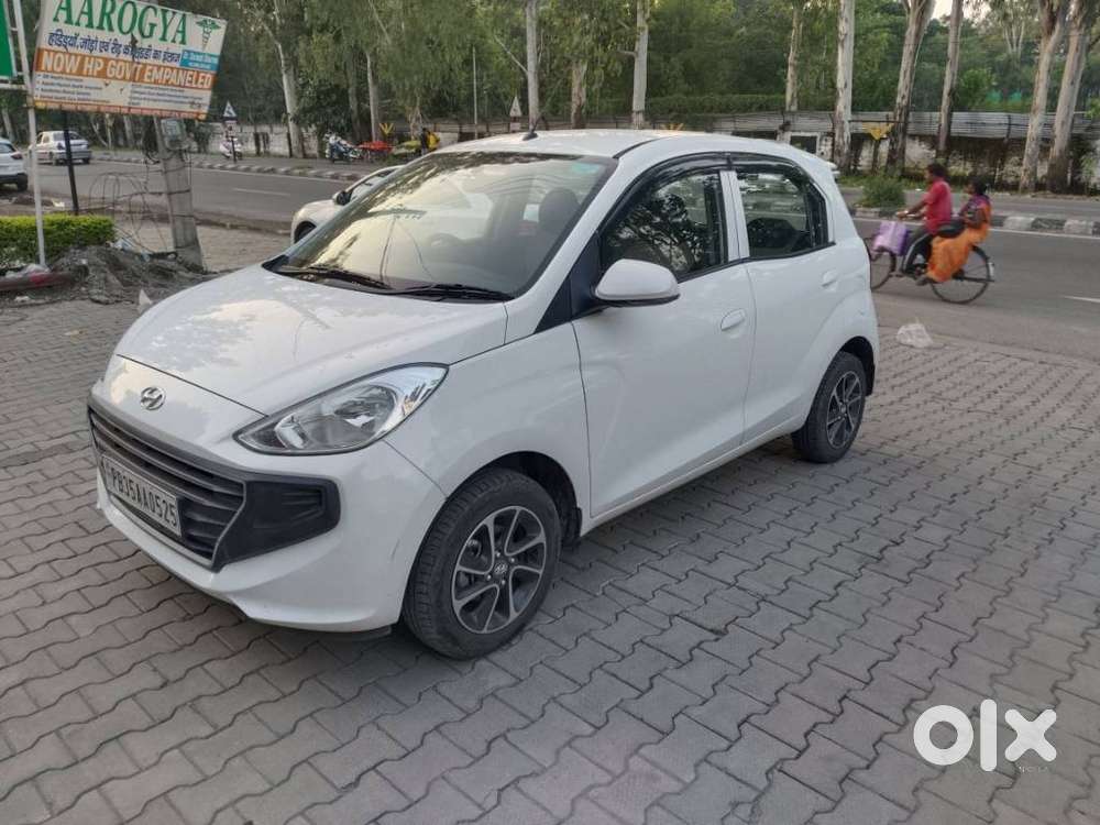Hyundai Santro Asta, 2022, Petrol
