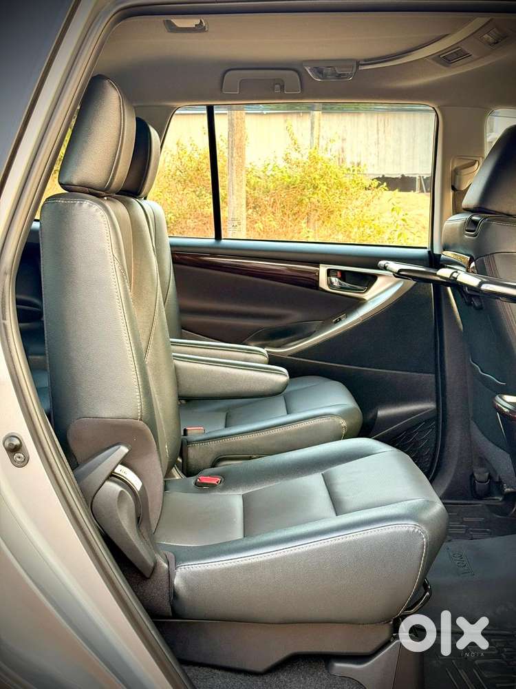 Toyota Innova Crysta 2.4 Z 7 Str, 2025, Diesel