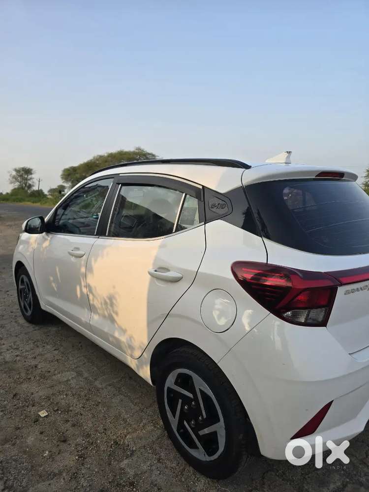 Hyundai Grand I10 Nios Sportz 2023 Hybrid Car
