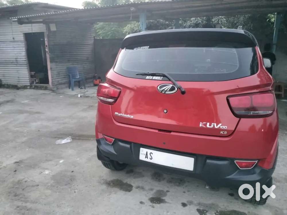 Mahindra Kuv 100 2017