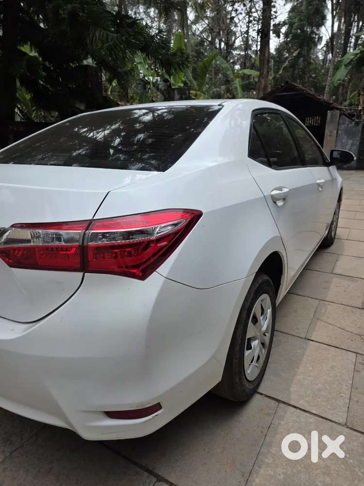 Toyota Corolla Altis 2015