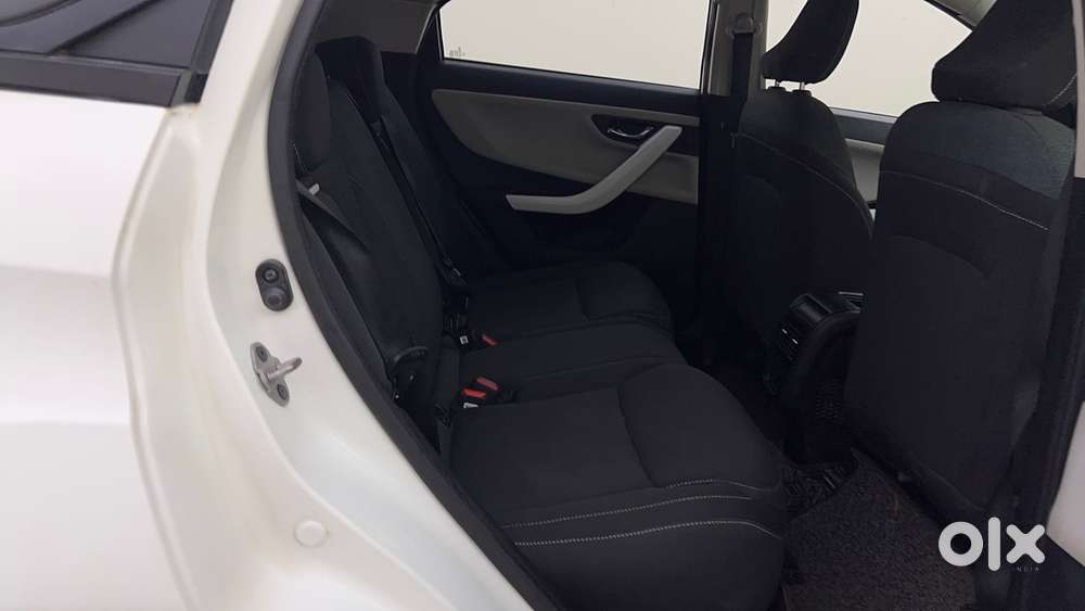 Tata Nexon Creative 1.2 Revotron Petrol 7dca, 2023, Petrol