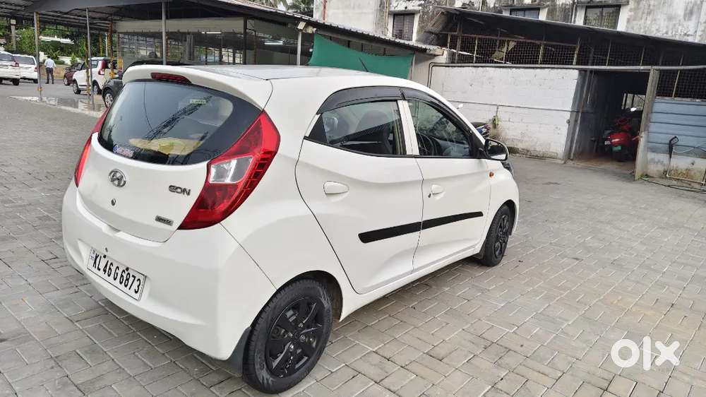 Hyundai Eon Sportz 2012 Petrol