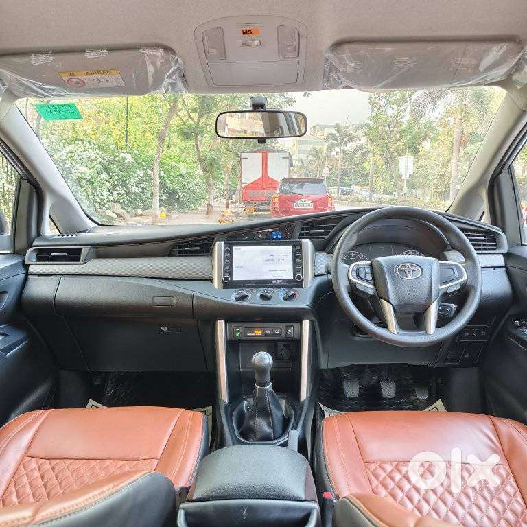 Toyota Innova Crysta 2.4 G Mt 7 Str, 2023, Diesel
