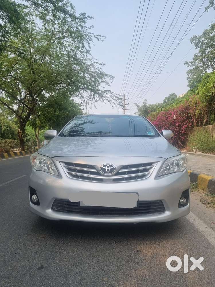 Toyota Corolla Altis 2013