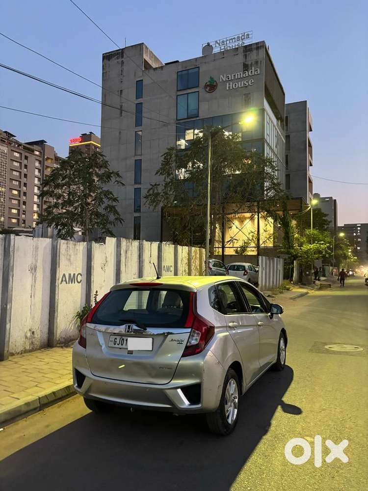 Honda Jazz V Cvt (automatic, Petrol, 2017)