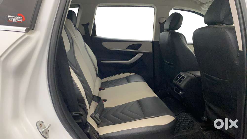 Mahindra Xuv700 2.2 Mx Diesel Mt 5 Str, 2022, Diesel