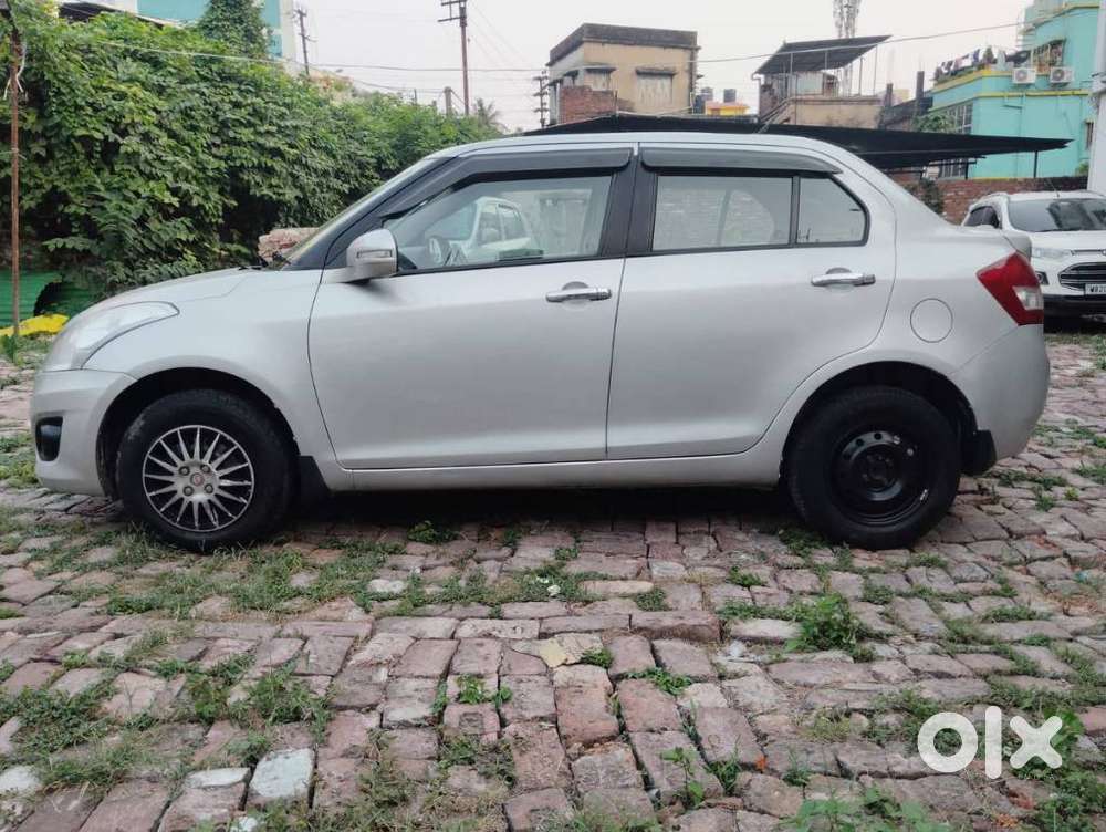 Maruti Suzuki Swift Dzire 1.2 Vxi Bsiv, 2013, Petrol