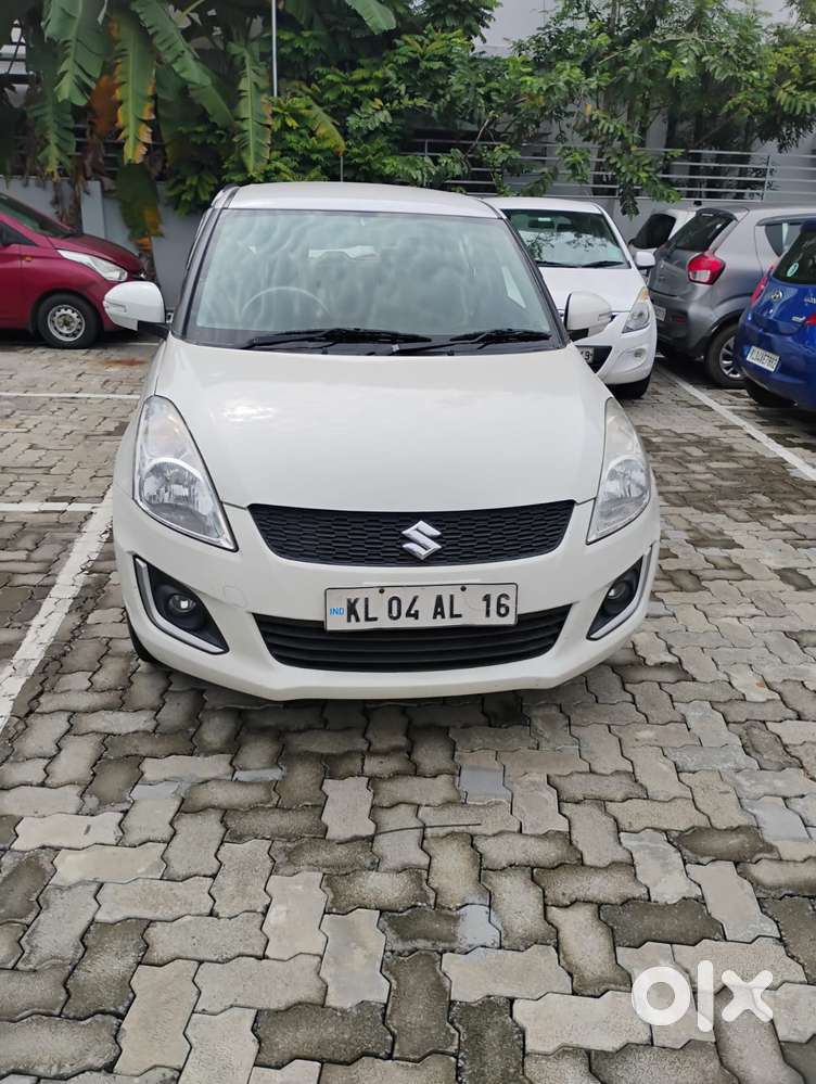 Maruti Suzuki Swift Lxi Optional-o, 2017, Petrol