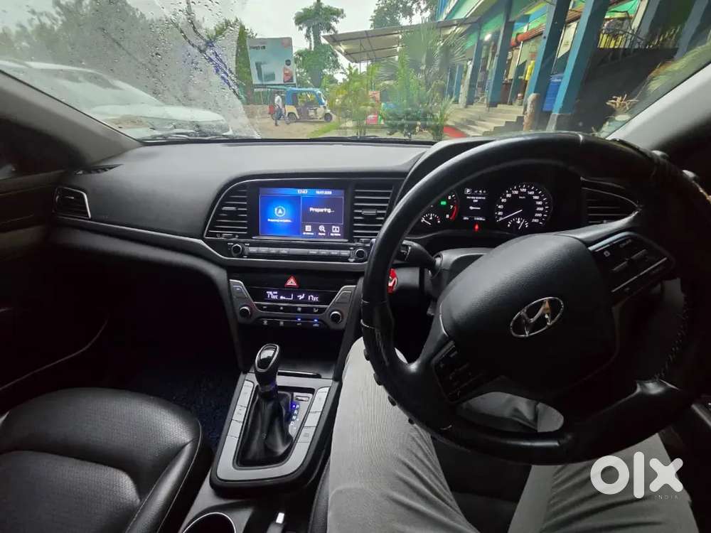 Hyundai Elantra 2019 Petrol