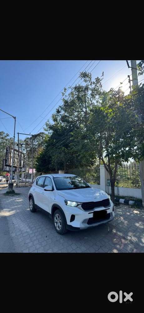Kia Sonet 2023 Petrol 8000 Km Driven