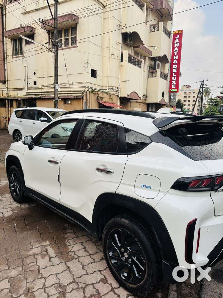 Maruti Suzuki Fronx Delta Plus 1.2l Mt, 2024, Petrol
