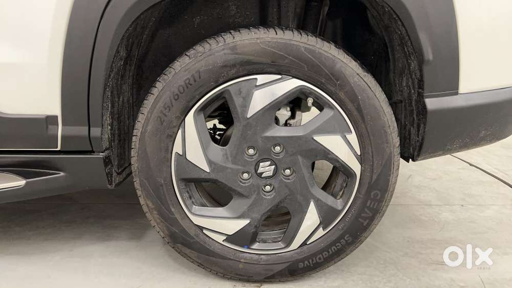 Maruti Suzuki Grand Vitara 1.5 Alpha Smart Hybrid At, 2025, Petrol