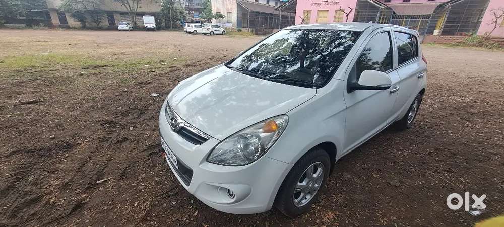 Hyundai I20 2011 Petrol 260000 Km Driven