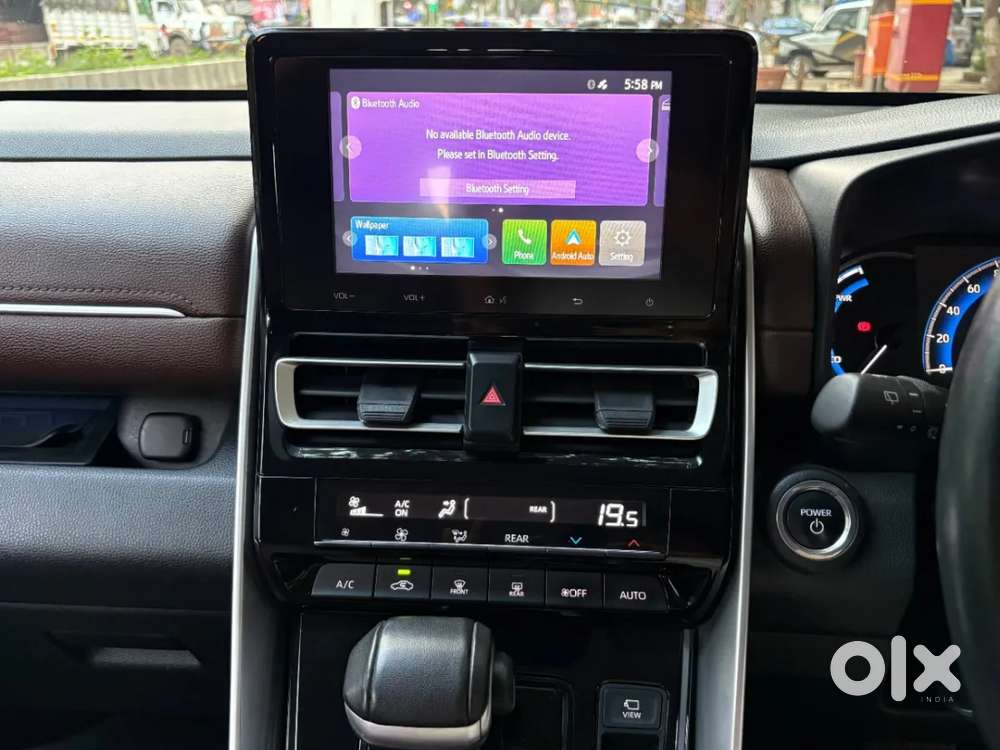 Toyota Innova Hycross 2.0 Vx Hybrid 8 Str, 2023, Petrol