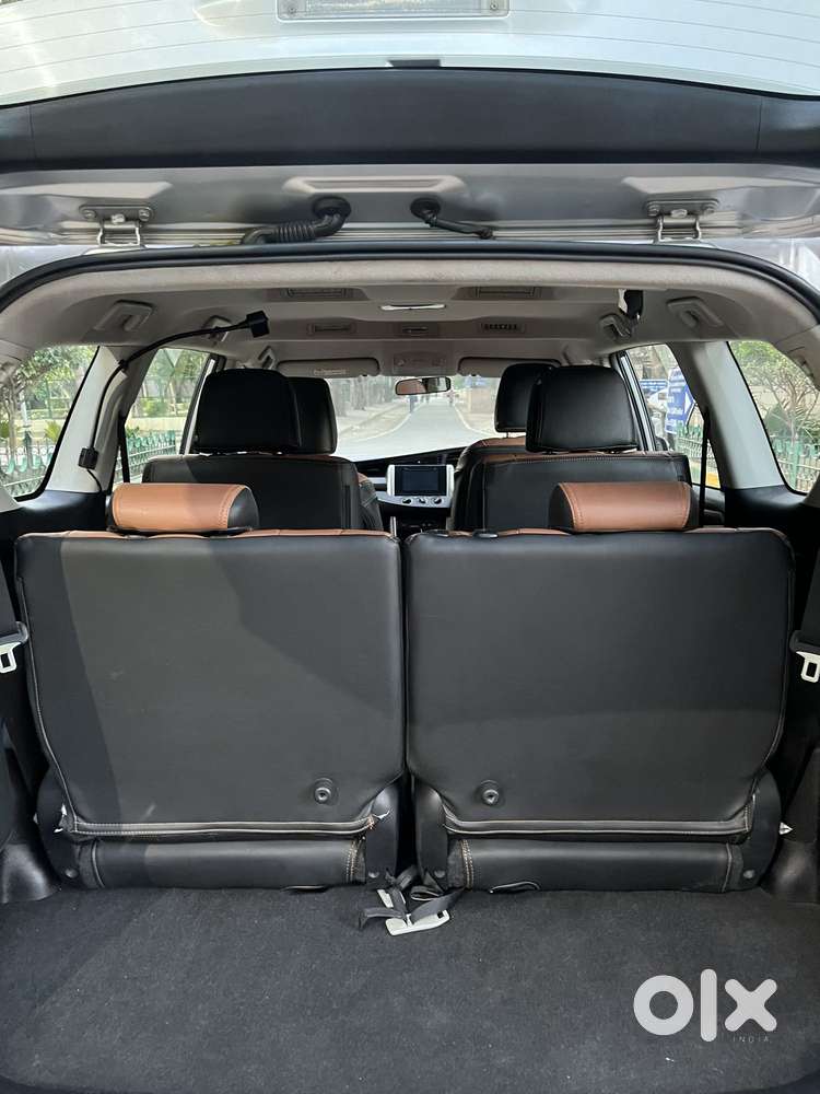 Toyota Innova Crysta 2.4 Gx Limited Edition At 7 Str, 2019, Petrol