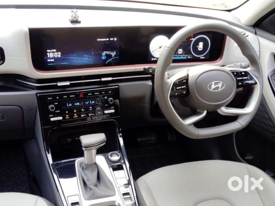 Hyundai Creta 1.5 Sx (o) Ivt Petrol, 2025, Petrol