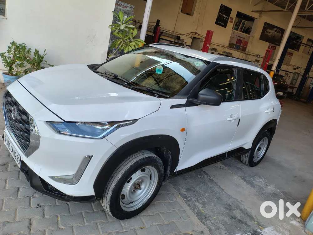 Nissan Magnite Xe | Oct 2022 | Cng | 60,000 Km