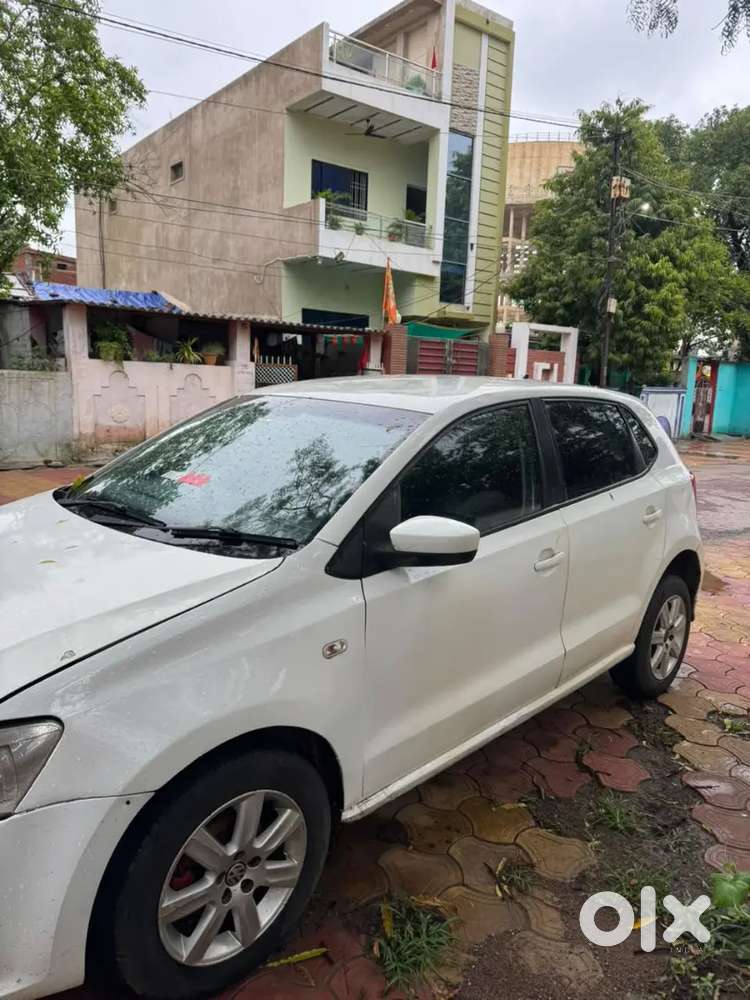 Volkswagen Polo 2013 Petrol 100000 Km Driven