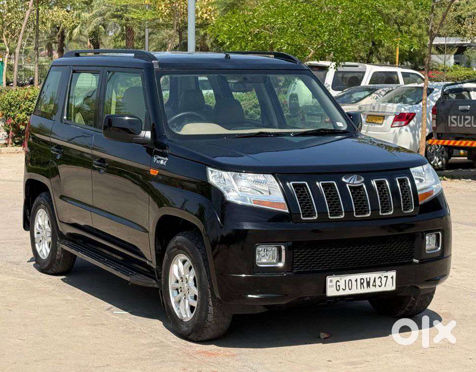 Mahindra Tuv 300
