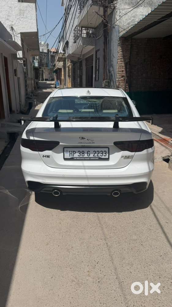 Jaguar Xe Portfolio 2020