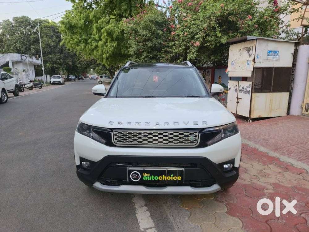 Maruti Suzuki Brezza 1.5 Vxi Smart Hybrid, 2023, Petrol
