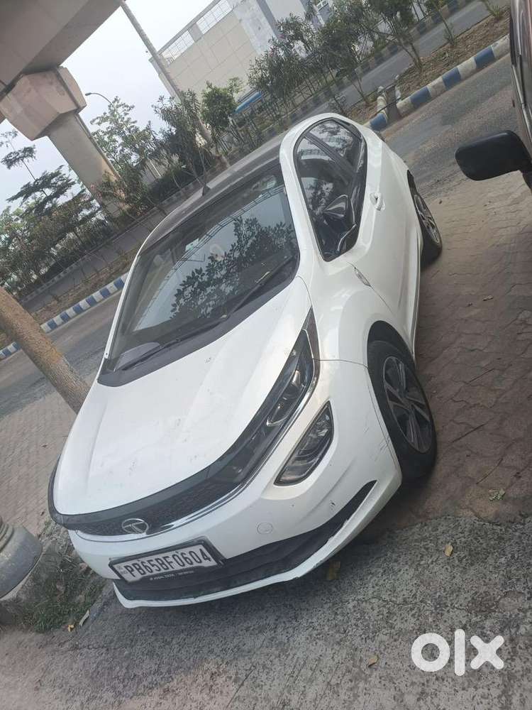 Tata Altroz 2022 Petrol Well Maintained