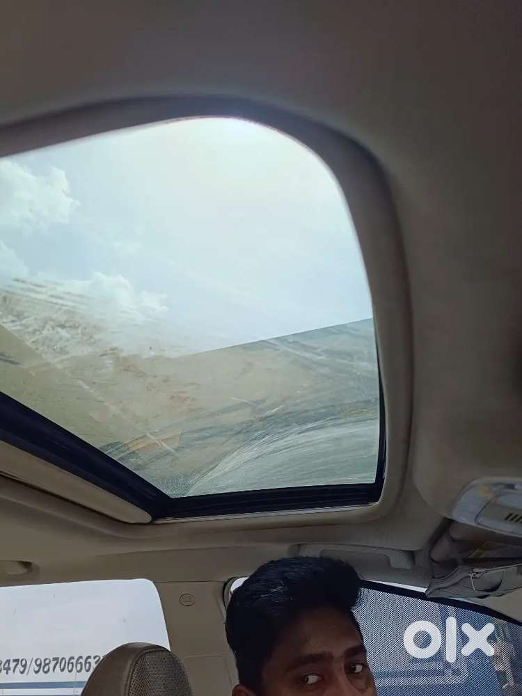 Mahindra Xuv500 2016 Diesel 102000 Km Driven