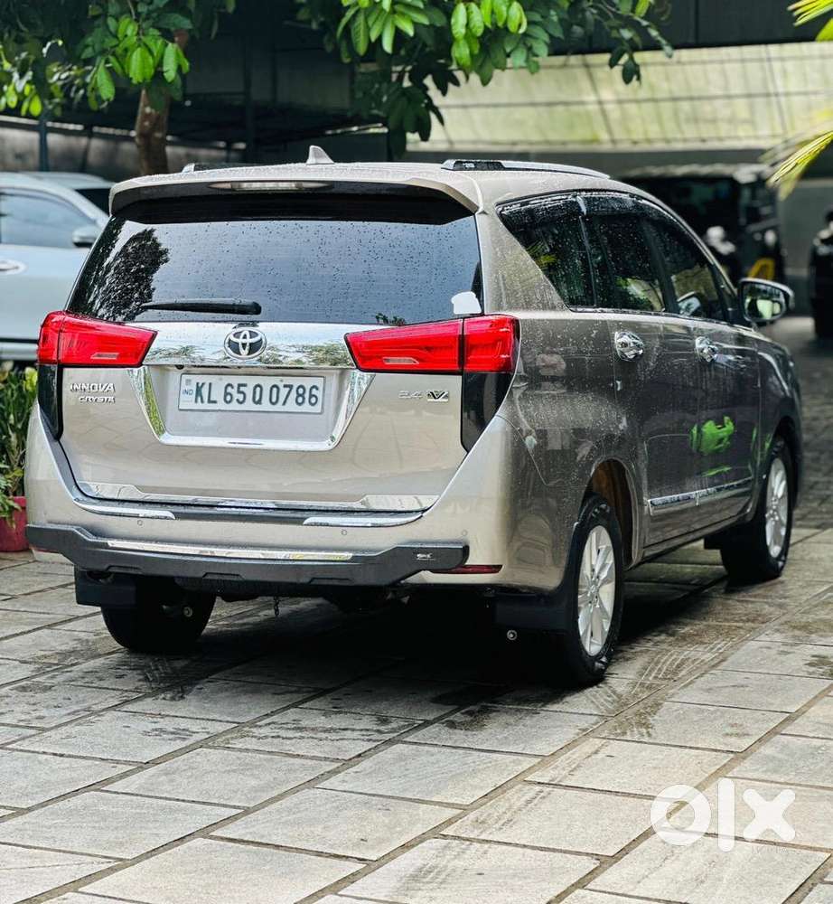 Toyota Innova Crysta 2.4 Vx Mt, 2020, Diesel