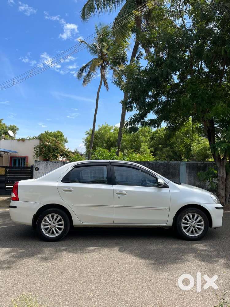 Toyota Etios Vx, 2015, Petrol