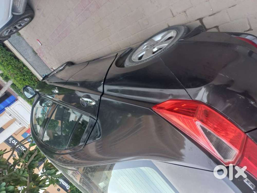 Honda City 2025/4lakh/1.30l Km /best In Drive