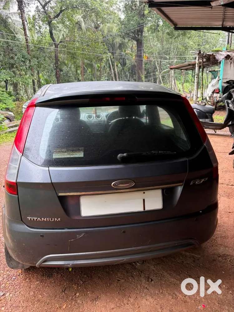 Ford Figo 1.2 Petrol 2015