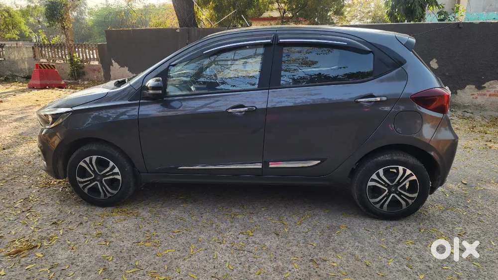 Tata Tiago Revotron Xza Plus Amt 2024